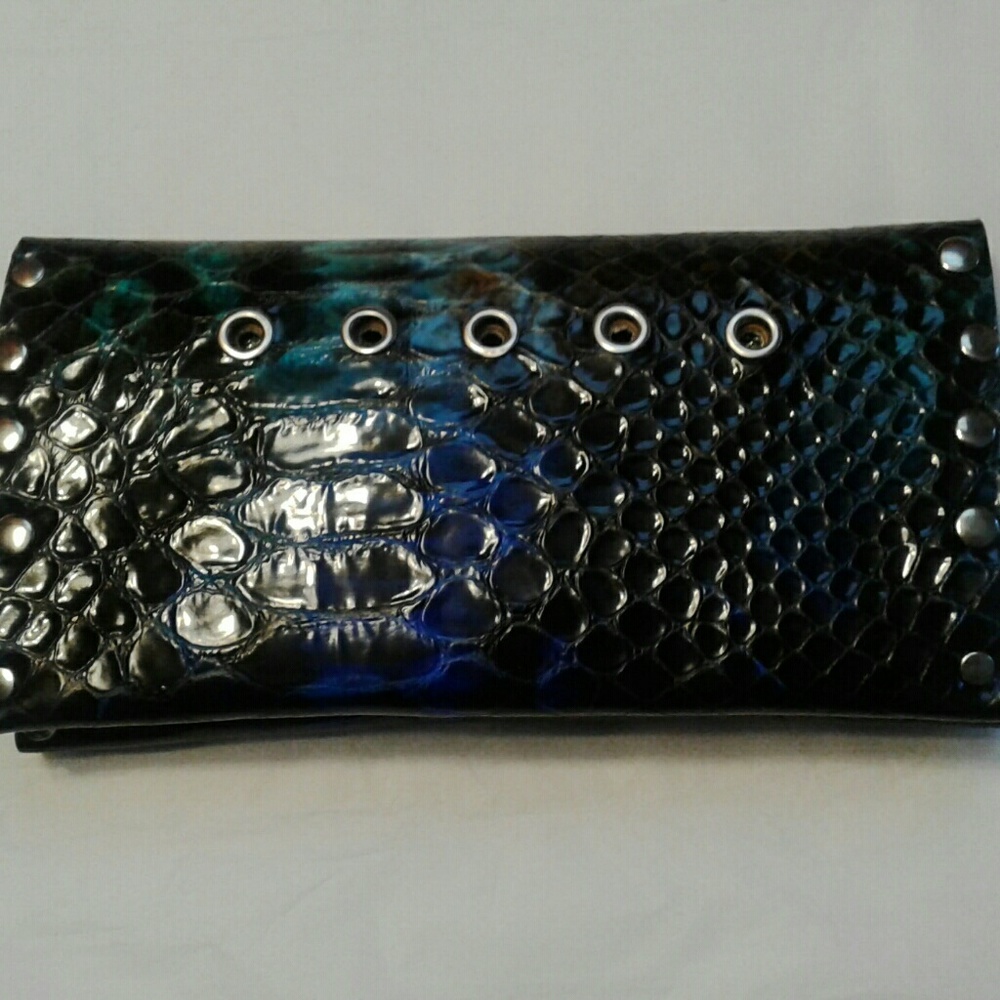 Handmade Embossed snakeskin  leather wallet